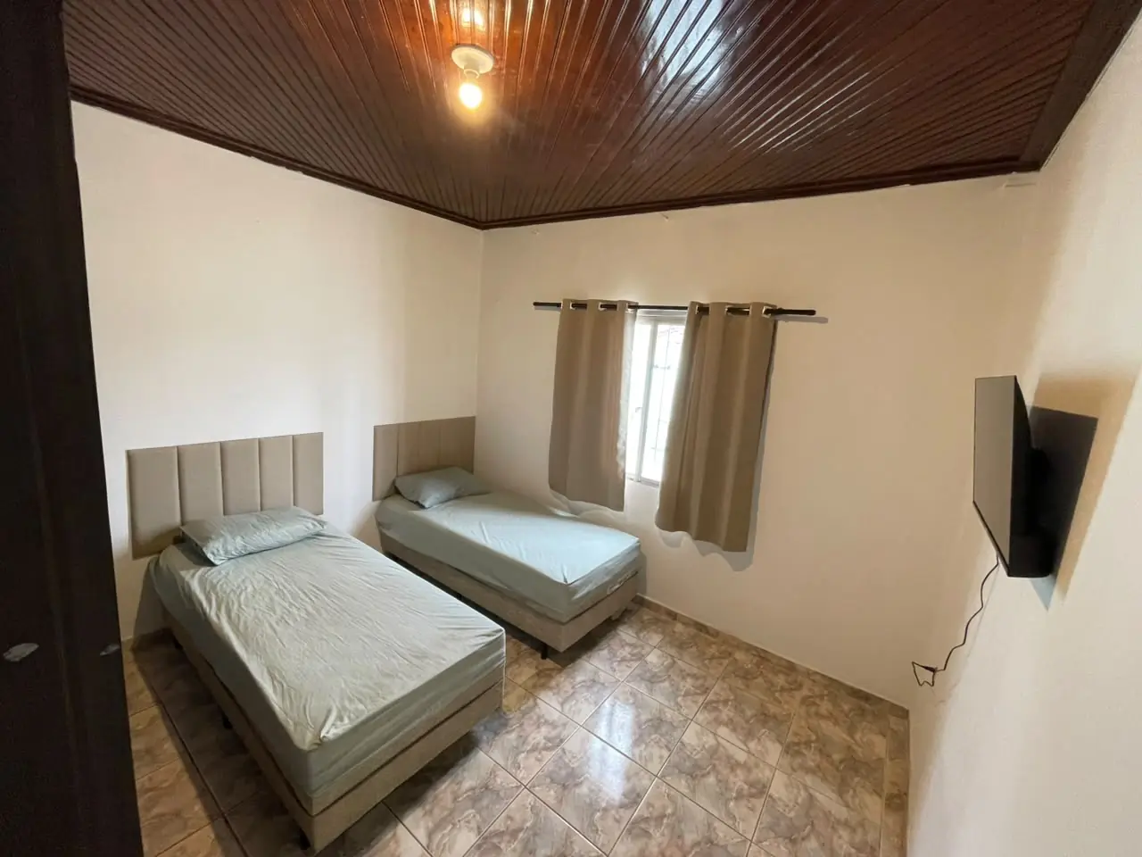 Quarto/dormitório de unidade de acolhimento