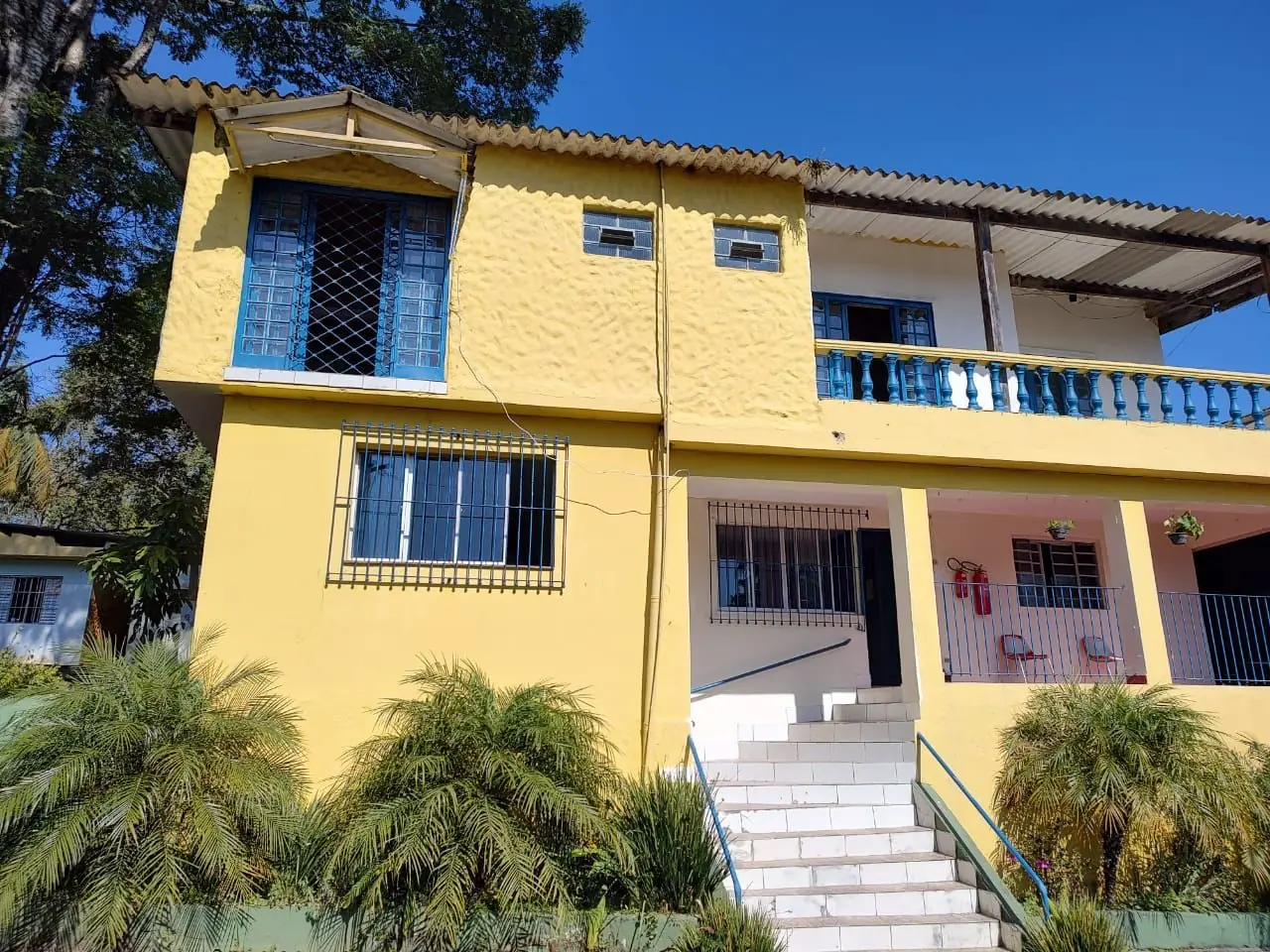 Fachada de unidade de acolhimento